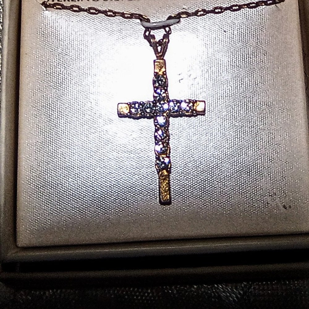Dainty Cross Necklace